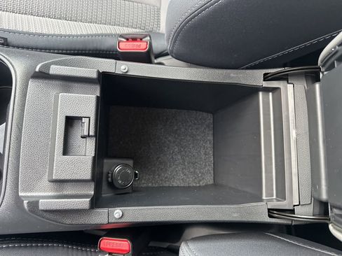 Certified 2025 Subaru Outback Premium image 20