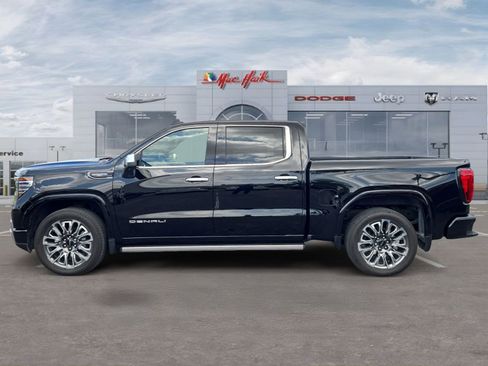 Used 2025 GMC Sierra 1500 Denali Ultimate AWD/4WD image 2