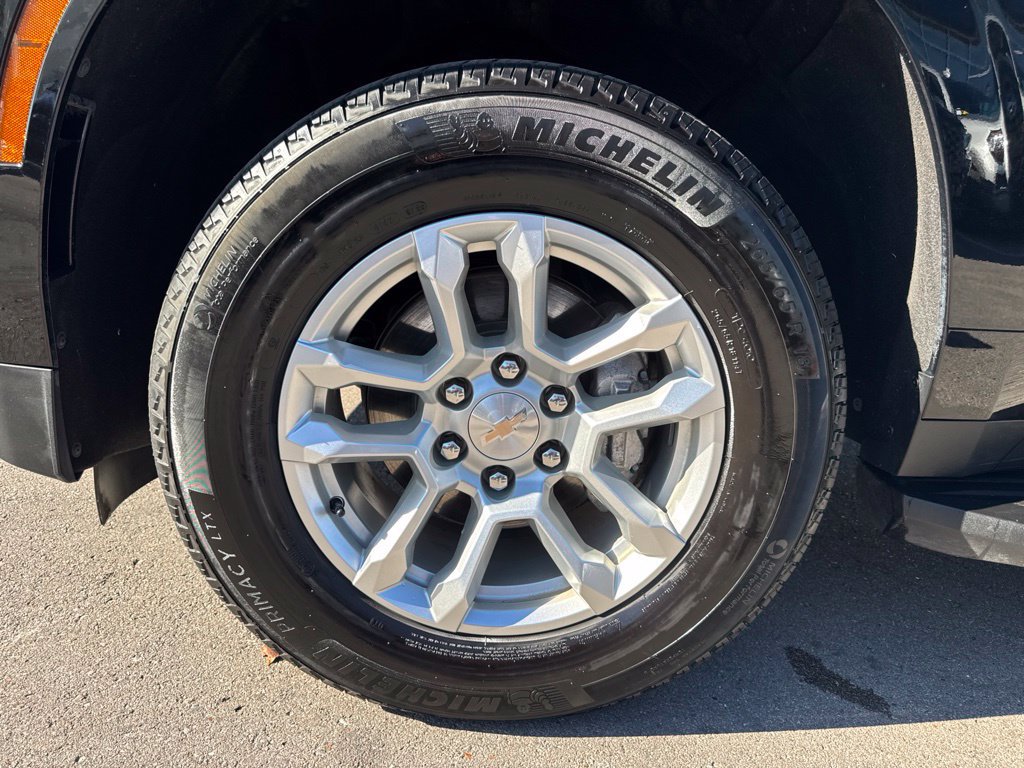Used 2025 Chevrolet Tahoe LT AWD/4WD image 30