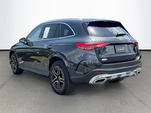 Used 2025 Mercedes-Benz GLC 300 4MATIC image 5