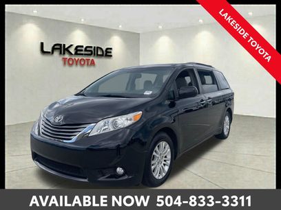 Used 2017 Toyota Sienna XLE Premium