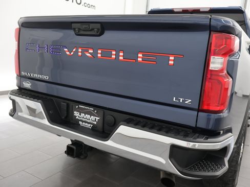 Used 2023 Chevrolet Silverado 2500 LTZ w/ Gooseneck/5TH Wheel Package AWD/4WD image 29