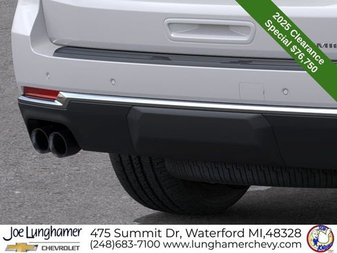 New 2025 Chevrolet Tahoe Premier w/ LPO, Illumination Package AWD/4WD image 16