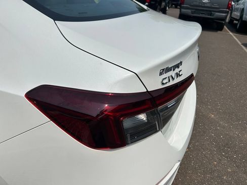Used 2025 Honda Civic Sport image 33