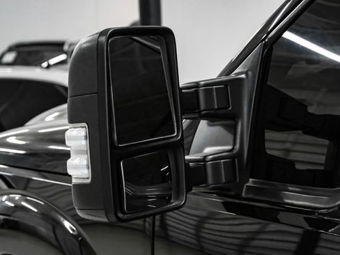 Used 2016 Ford F250 XLT w/ XLT Value Package image 39