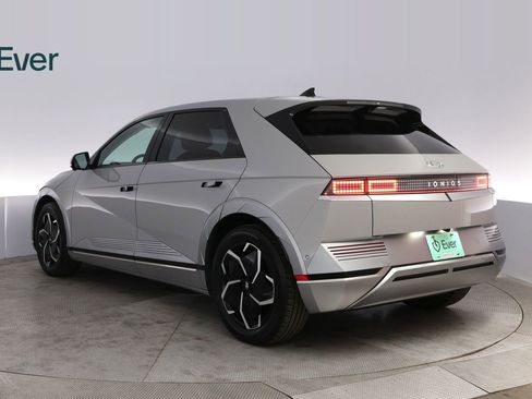 Used 2024 Hyundai Ioniq 5 Limited image 17