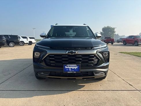 Used 2025 Chevrolet TrailBlazer ACTIV w/ Convenience Package AWD/4WD image 3
