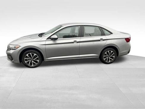 Used 2024 Volkswagen Jetta S image 34