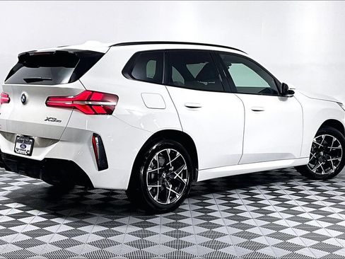 Used 2025 BMW X3 xDrive30i AWD/4WD image 12