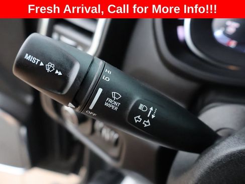 Used 2025 RAM 2500 Laramie AWD/4WD image 42
