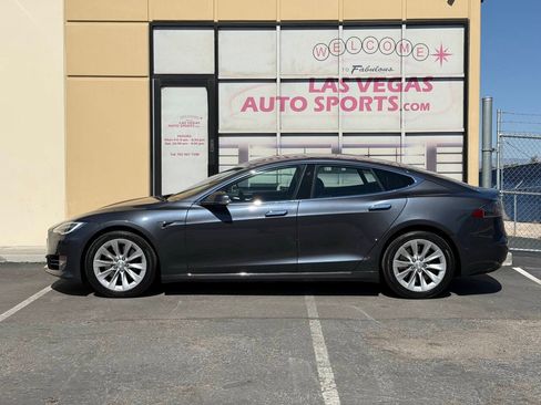 Used 2017 Tesla Model S 75D AWD/4WD image 5