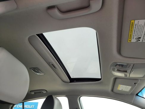 Used 2020 Hyundai Ioniq Limited image 11