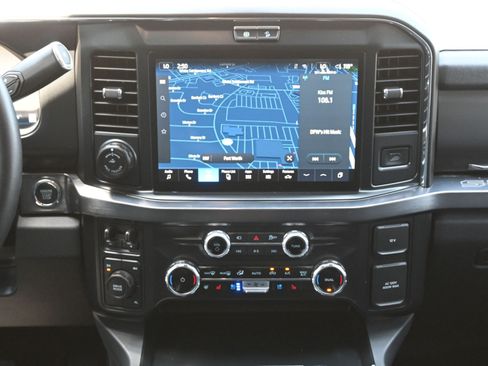 Used 2025 Ford F350 Lariat w/ Lariat Ultimate Package AWD/4WD image 21