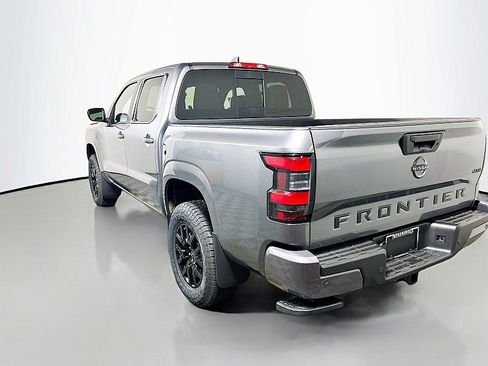 New 2026 Nissan Frontier SV w/ Tow Package image 5