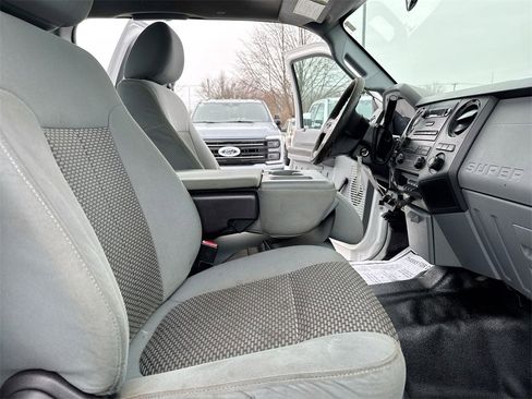 Used 2014 Ford F250 XL image 20