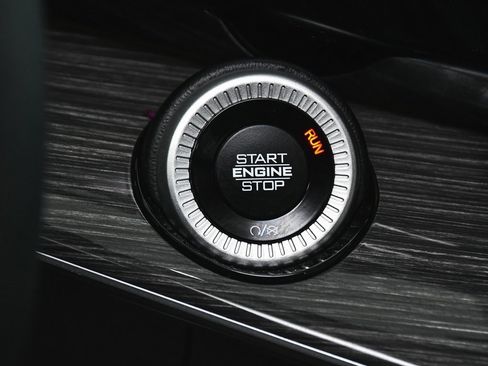 Used 2022 Jeep Wagoneer Series III w/ Premium Group I image 31