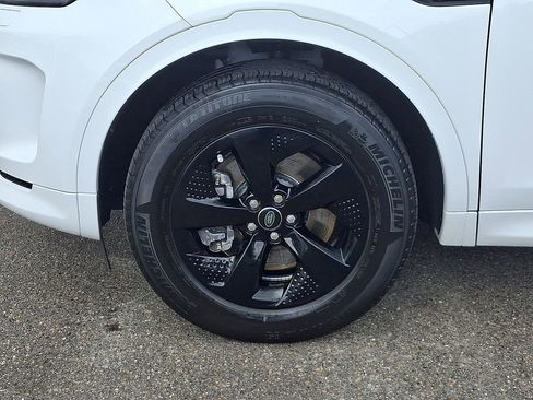 Used 2023 Land Rover Discovery Sport S R-Dynamic image 8