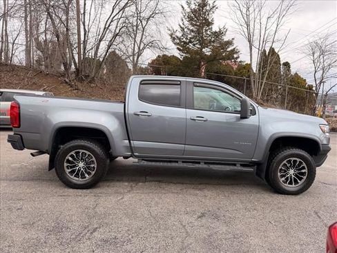 Used 2019 Chevrolet Colorado ZR2 AWD/4WD image 3
