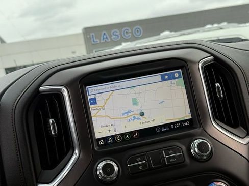 Used 2020 GMC Sierra 1500 AT4 w/ AT4 Premium Package image 4