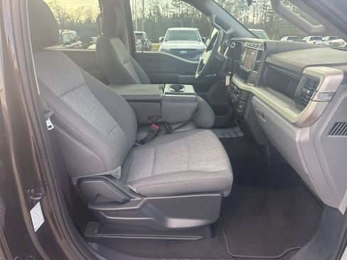 Used 2024 Ford F250 XL w/ STX Appearance Package image 9
