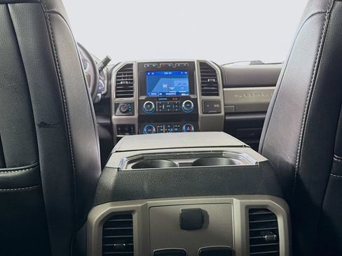 Used 2021 Ford F250 Lariat w/ Chrome Package AWD/4WD image 32