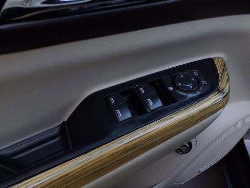 Used 2019 GMC Acadia Denali w/ Technology Package image 16