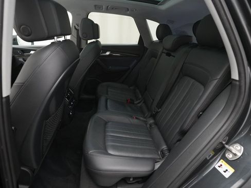 Used 2018 Audi Q5 2.0T Premium Plus w/ Premium Plus Package image 33