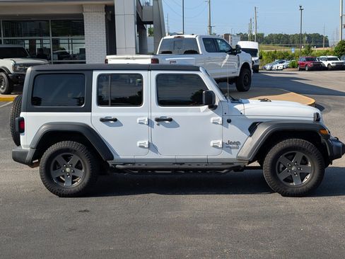 Used 2018 Jeep Wrangler Unlimited Sport AWD/4WD image 43