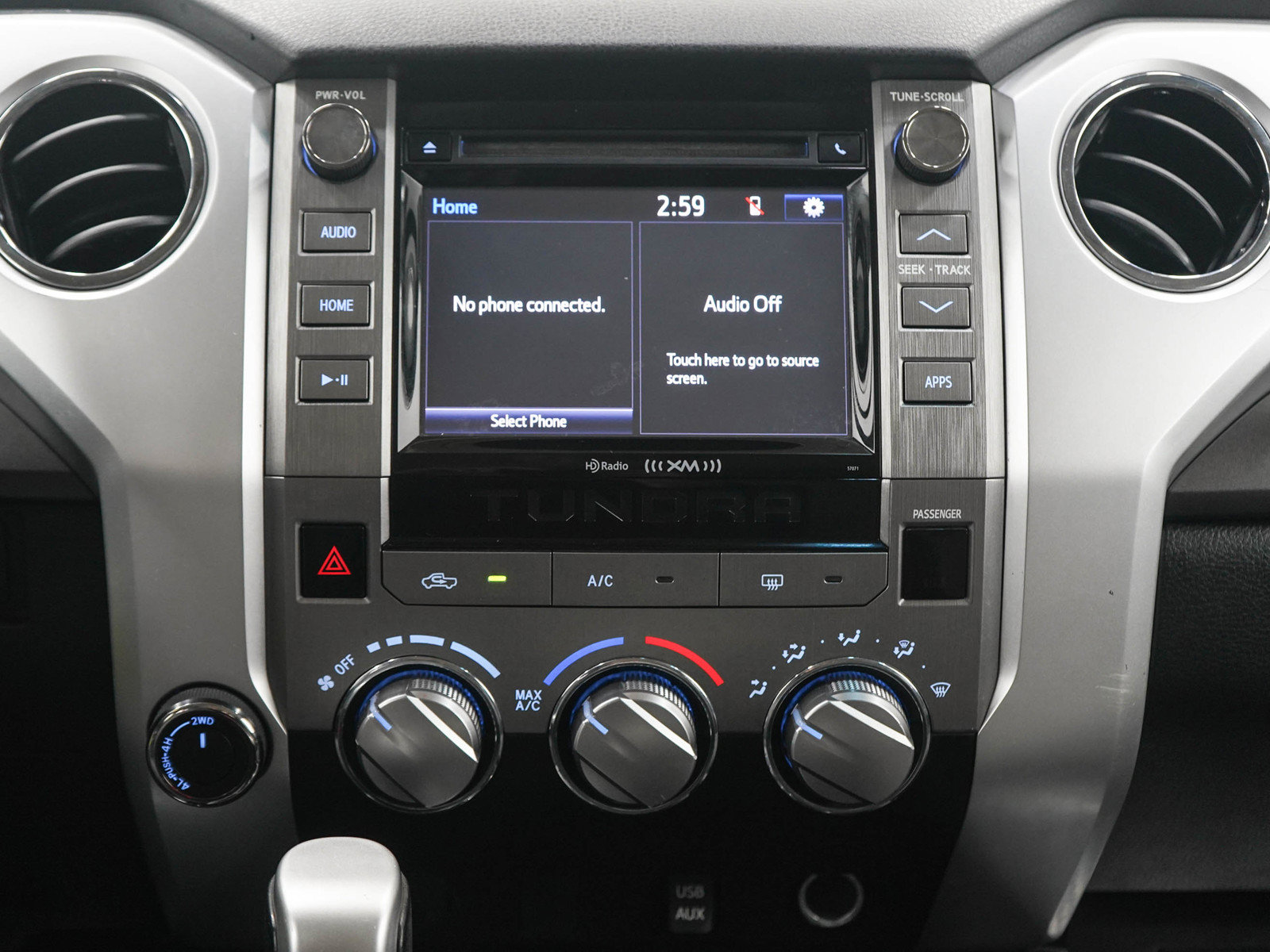 Used 2015 Toyota Tundra SR5 w/ SR5 Upgrade Package AWD/4WD image 18