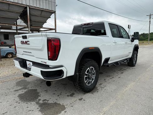 Used 2022 GMC Sierra 2500 AT4 w/ AT4 Preferred Package AWD/4WD image 7