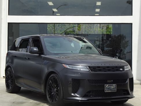 Used 2024 Land Rover Range Rover Sport AWD/4WD image 9