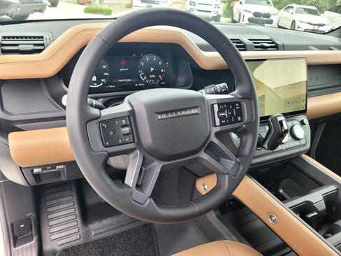 New 2026 Land Rover Defender 110 S AWD/4WD image 9