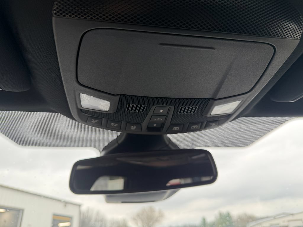 Used 2024 Ford Edge ST-Line AWD/4WD image 30