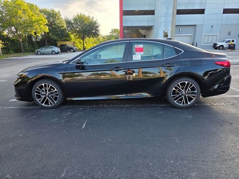 New 2025 Toyota Camry XLE image 8