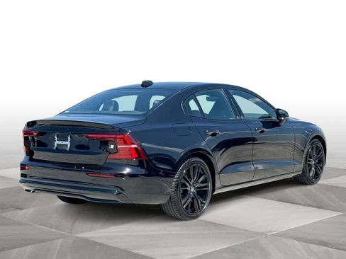 Used 2024 Volvo S60 B5 Plus w/ Climate Package AWD/4WD image 8