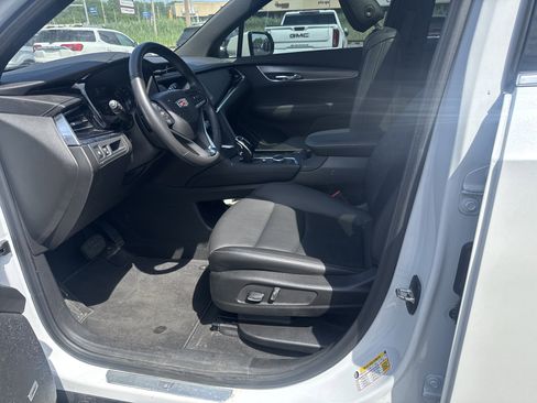 Used 2024 Cadillac XT6 Luxury w/ LPO, Floor Liner Package AWD/4WD image 12