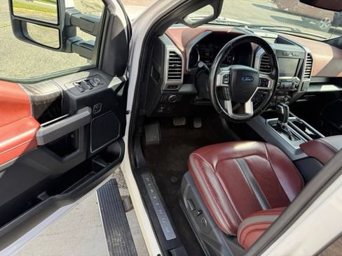Used 2019 Ford F150 Platinum w/ FX4 Off-Road Package AWD/4WD image 13