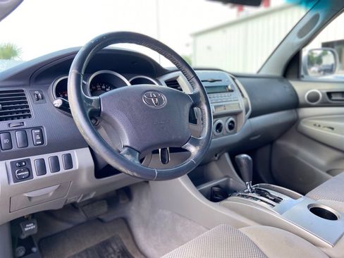 Used 2005 Toyota Tacoma PreRunner RWD image 15