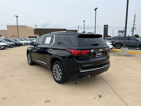 Used 2023 Chevrolet Traverse Premier AWD/4WD image 9