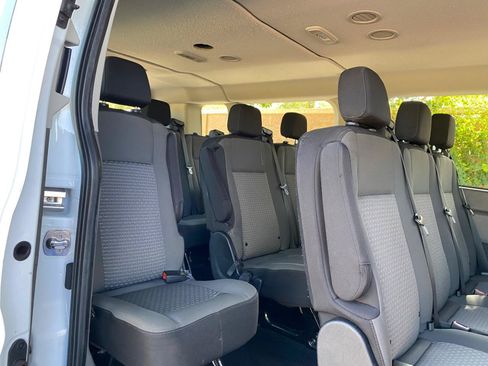 Used 2024 Ford Transit 350 XLT RWD image 32