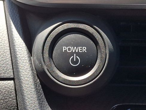 Used 2024 Toyota Prius XLE AWD/4WD image 32