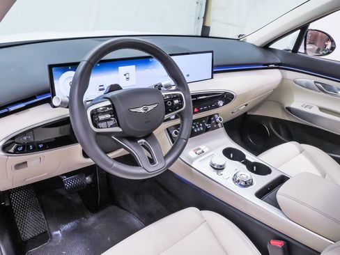 Certified 2026 Genesis GV70 2.5T Select image 2