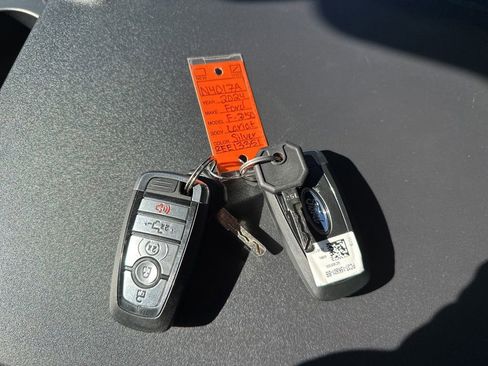 Used 2024 Ford F250 Lariat w/ Sport Appearance Package image 51