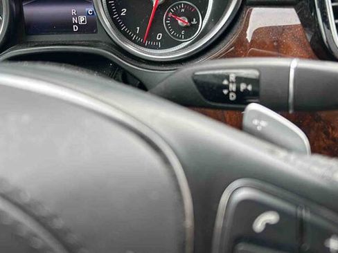 Used 2019 Mercedes-Benz GLS 450 4MATIC image 33