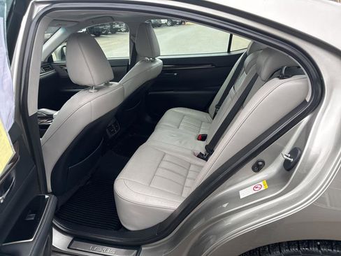 Used 2016 Lexus ES 350 4dr Sdn image 5