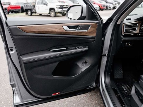 New 2026 Volkswagen Atlas SE image 19