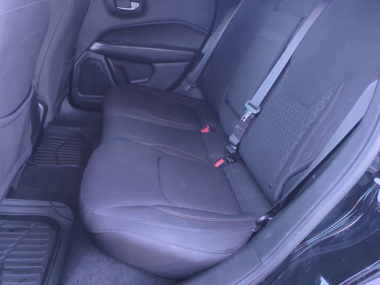 Used 2018 Jeep Compass Sport FWD image 18