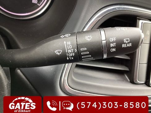 Used 2023 Buick Enclave Essence FWD image 29