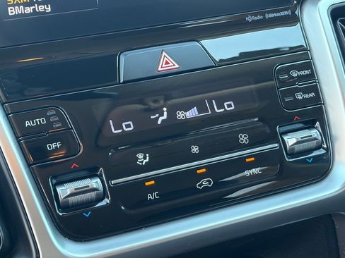 Certified 2021 Kia Sorento S FWD image 25