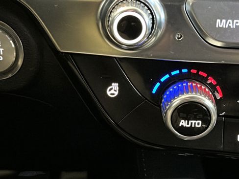 Used 2024 Kia Telluride SX X-Line AWD/4WD image 39